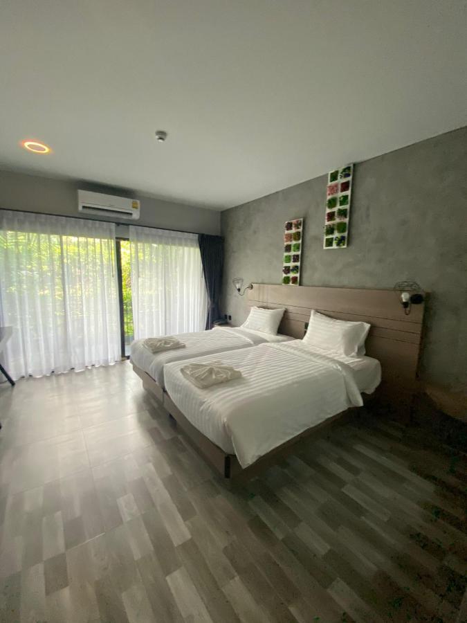 Little Loft Hotel Phuket Bagian luar foto