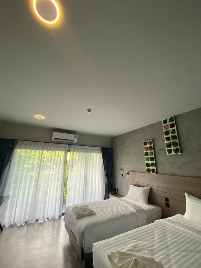 Little Loft Hotel Phuket Bagian luar foto